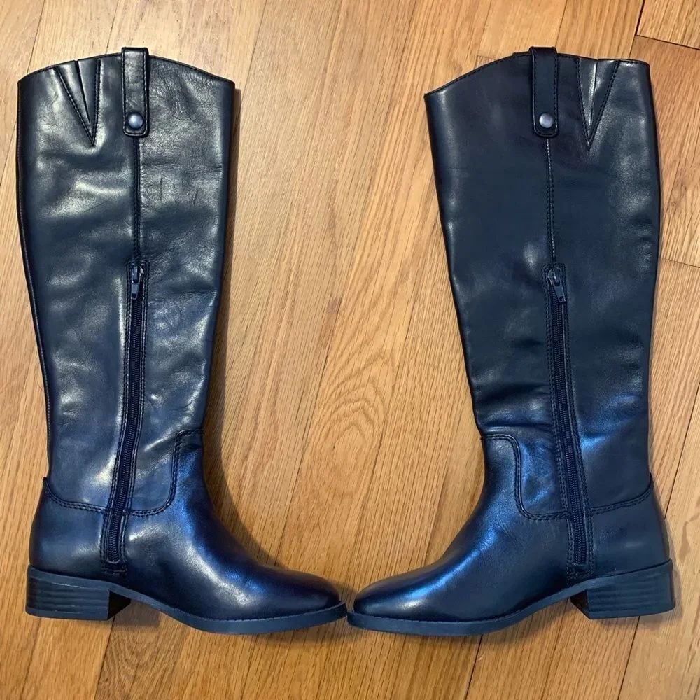 INC Size 5 high black boots